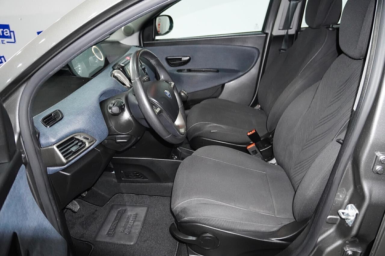 Lancia Ypsilon 1.0 HYBRID 70cv GOLD - 5° POSTO