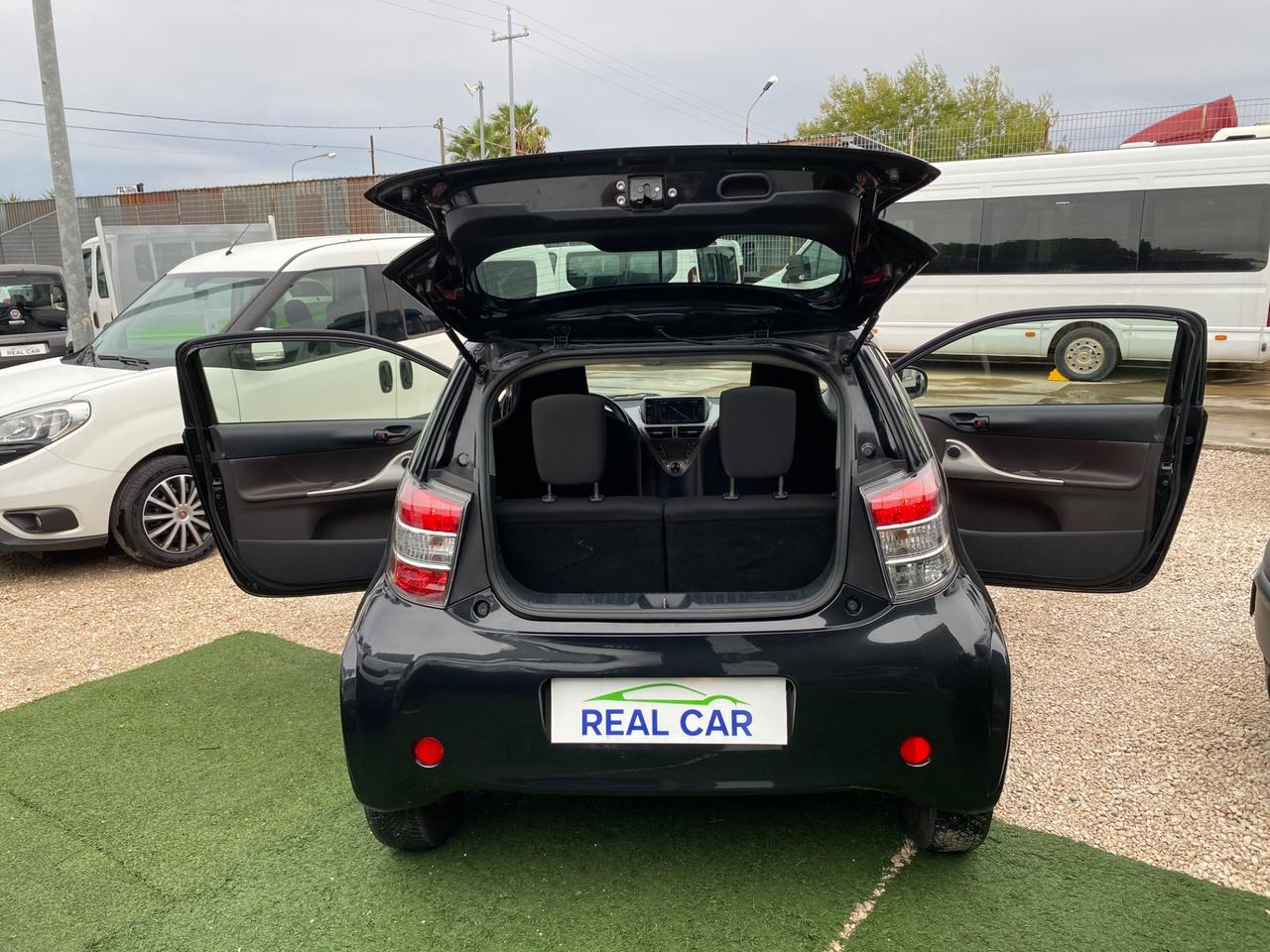 Toyota iQ 1.4 Diesel Full Optional