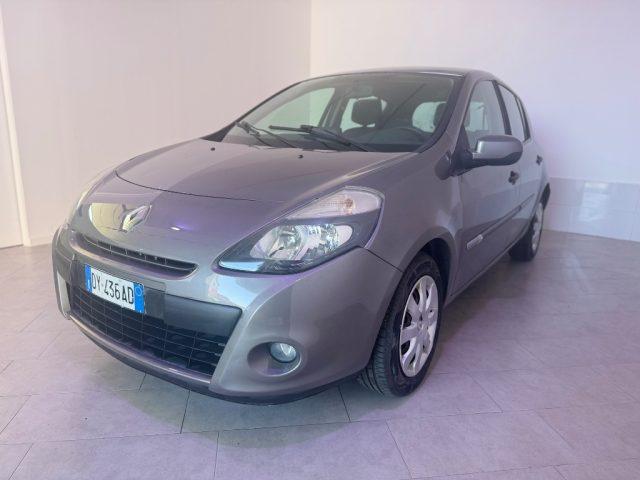 RENAULT Clio 1.2 16V 5 porte LuxeRY