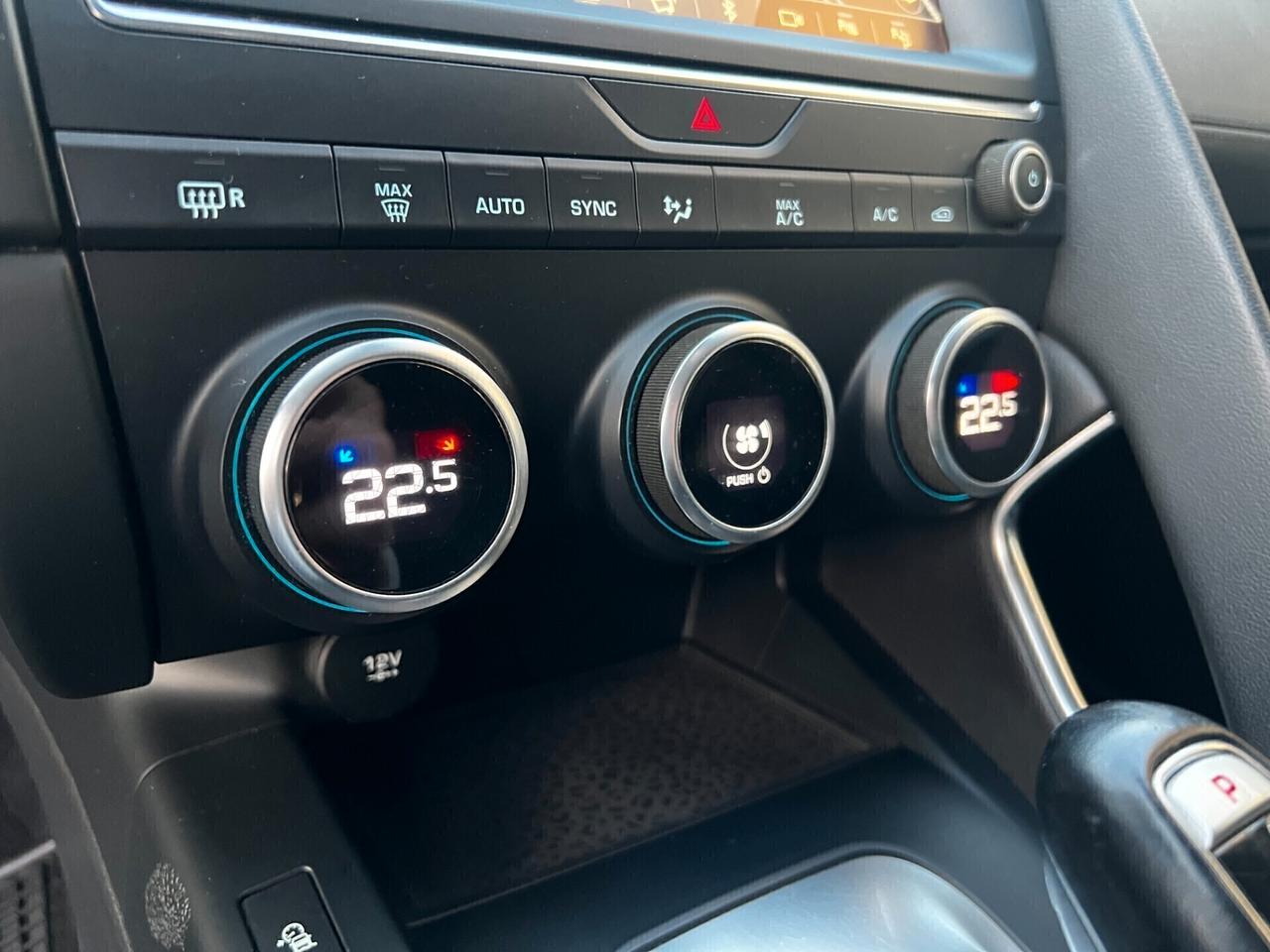 Jaguar E-Pace 2.0D 150 CV - 2018 AUTO- DYNAMIC