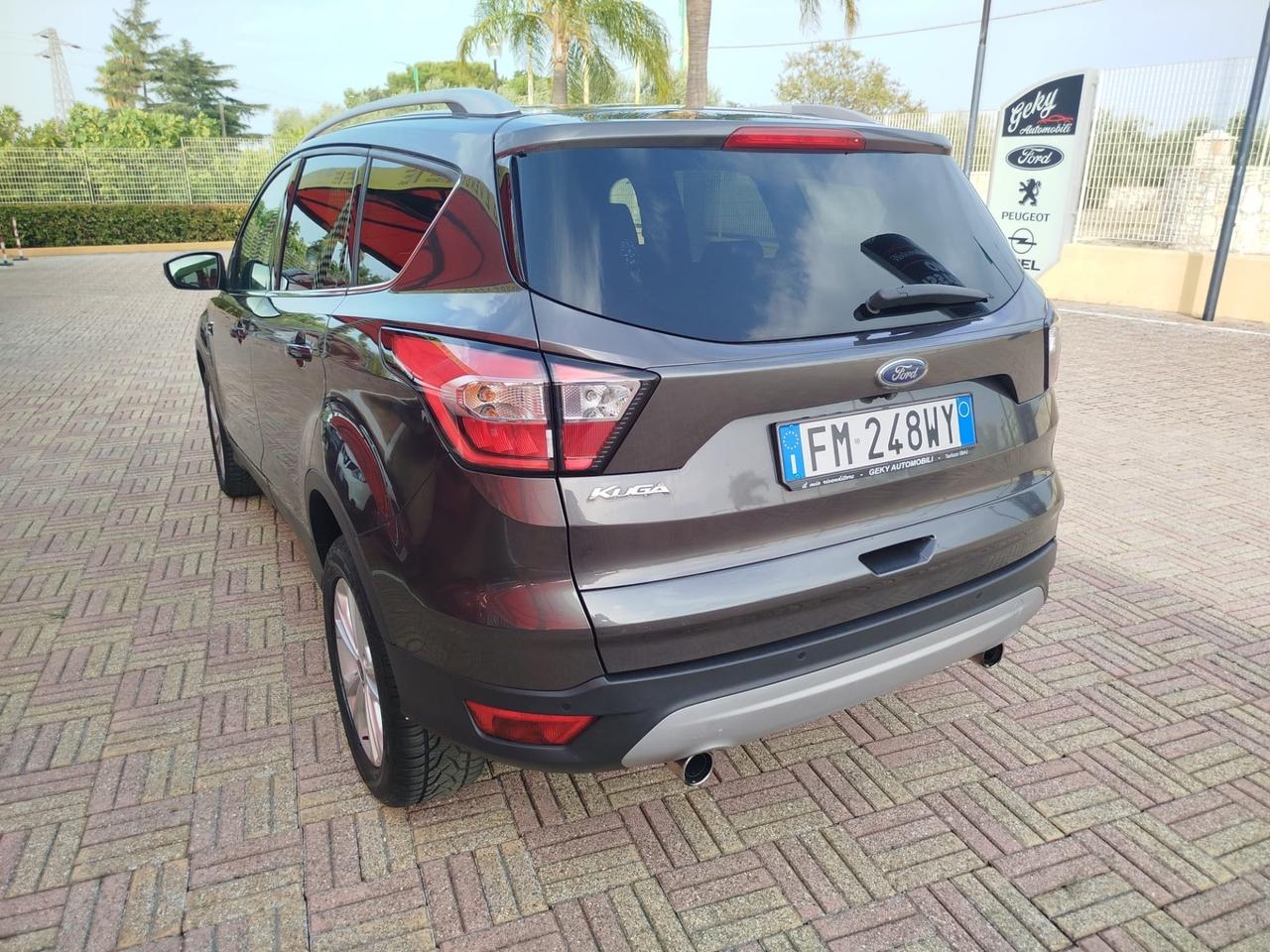 Ford Kuga 1.5 TDCI 120 CV S&S 2WD Powershift ST-Line