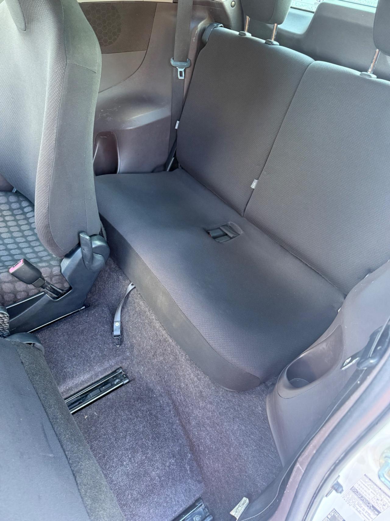 Toyota iQ 1.0 Multidrive