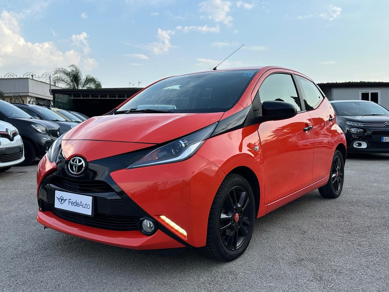 Toyota Aygo 1.0 VVT-i 69 CV 5 porte x-pure MMT 2016