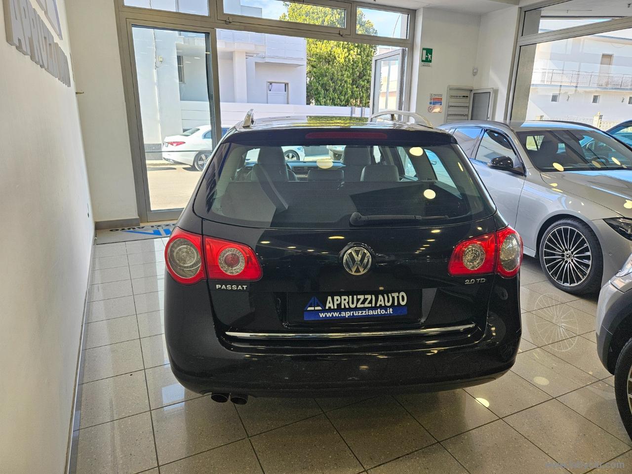 VOLKSWAGEN Passat 2.0 TDI DPF Var. Comfortline