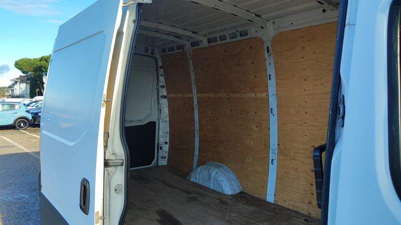 Iveco Daily Daily 33S14HV 2.3 HPT PM-SL-TM Furgone