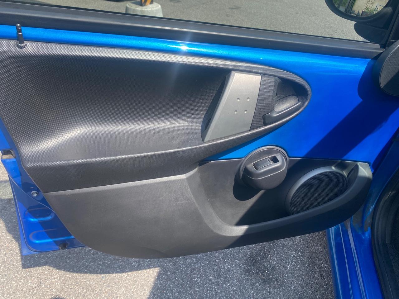 Toyota Aygo 1.0 12V VVT-i 5 porte Active Connect