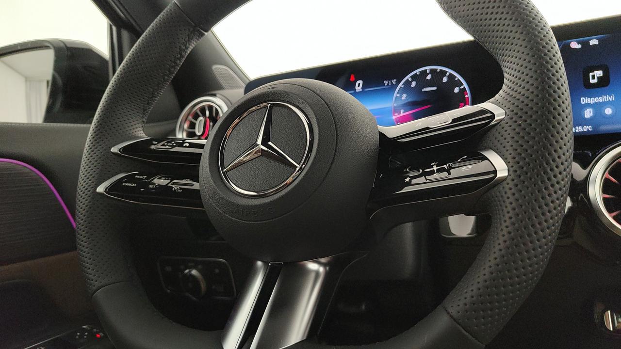 Mercedes-Benz GLA 180 Automatic