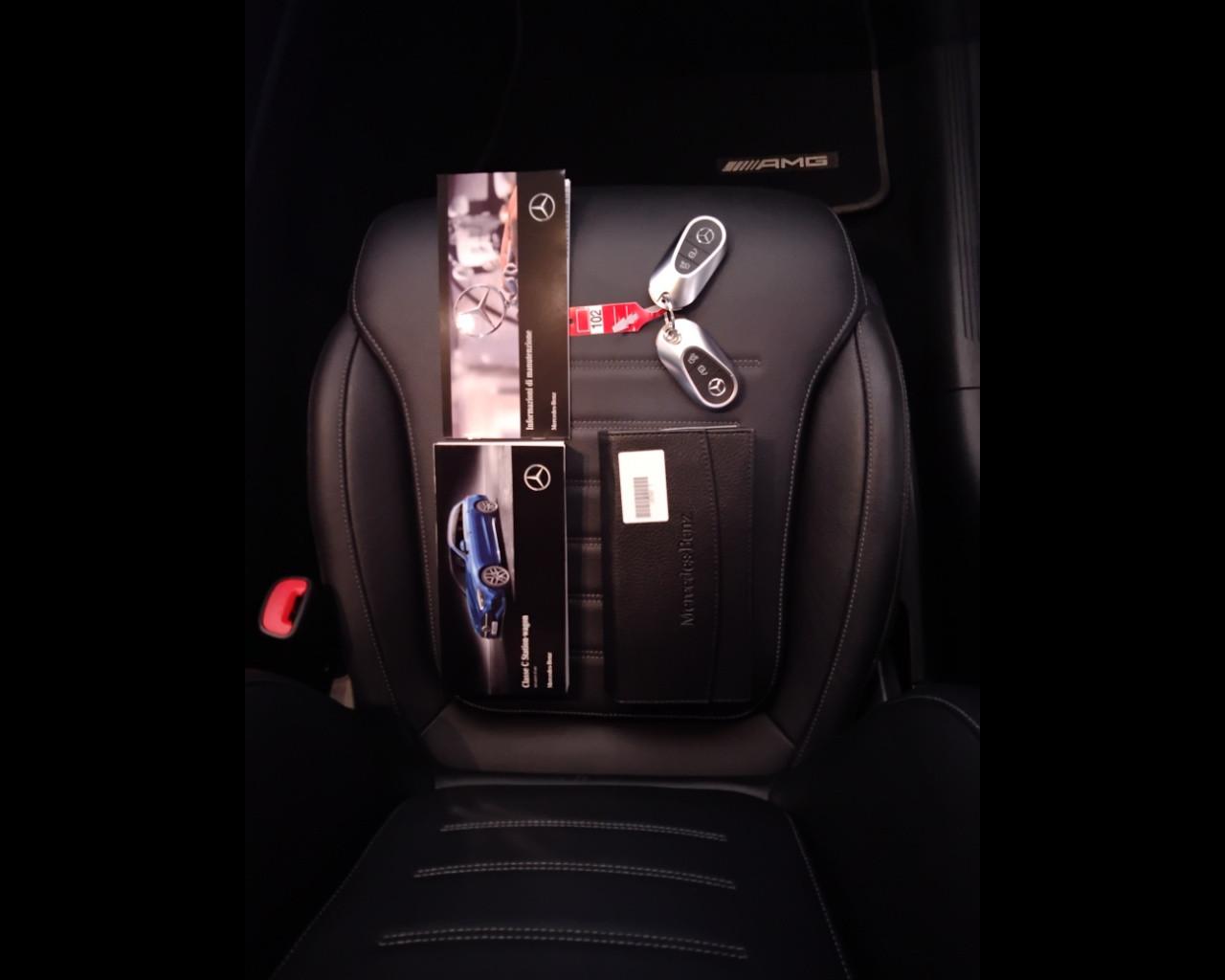 Mercedes-Benz Classe C-S206 SW 2021 - C SW 220 d mhev AMG Line Advanced Plus 197cv auto