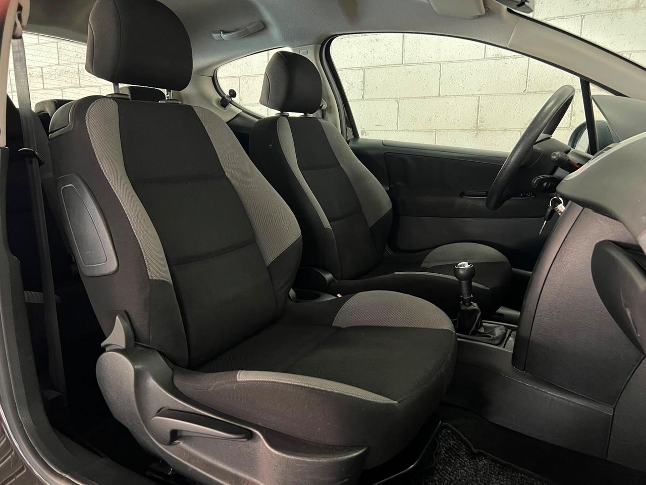 Peugeot 207 1.4 8V 75CV 3p. X Line
