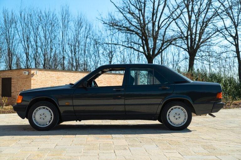 1988 MERCEDES-BENZ 190 E - MER00293