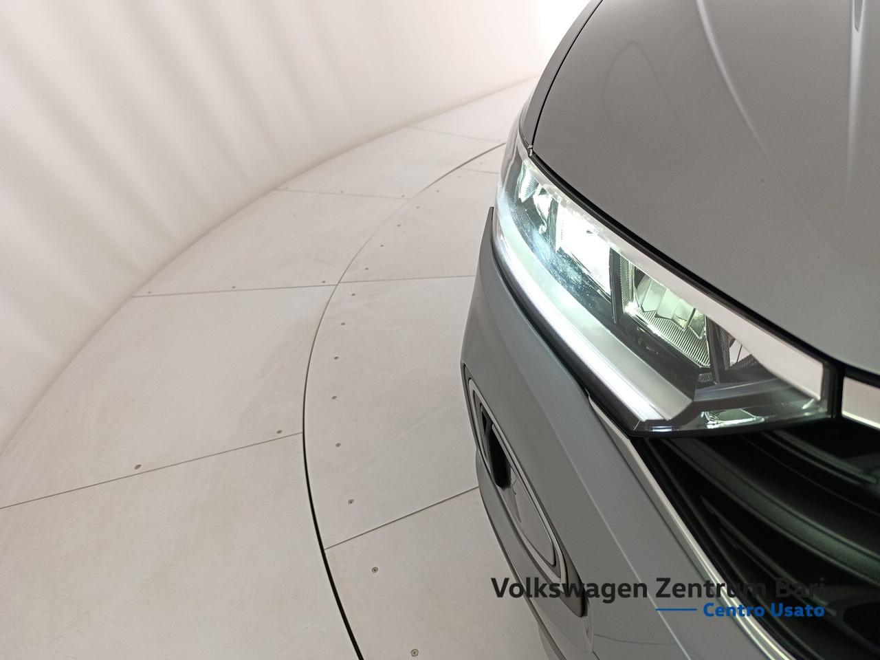 Volkswagen T-Roc 1.0 tsi sport