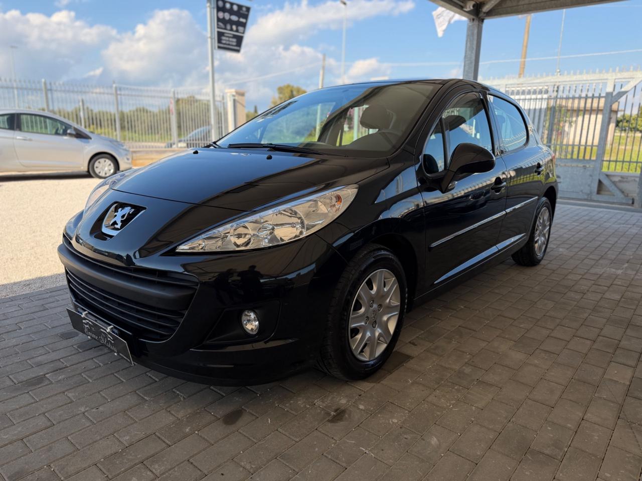 Peugeot 207 1.4 HDi 70CV