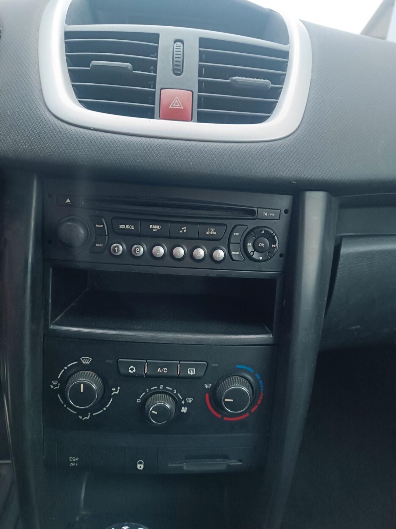 Peugeot 207 1.4 GPL garanzia