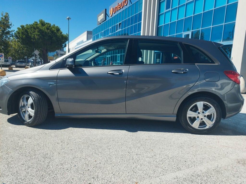 Mercedes-benz B 180 CDI BlueEFFICIENCY Premium