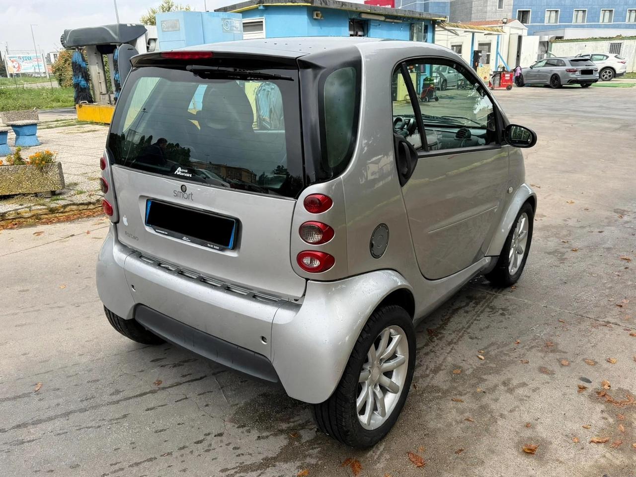 Smart ForTwo 700 coupé pure (37 kW)