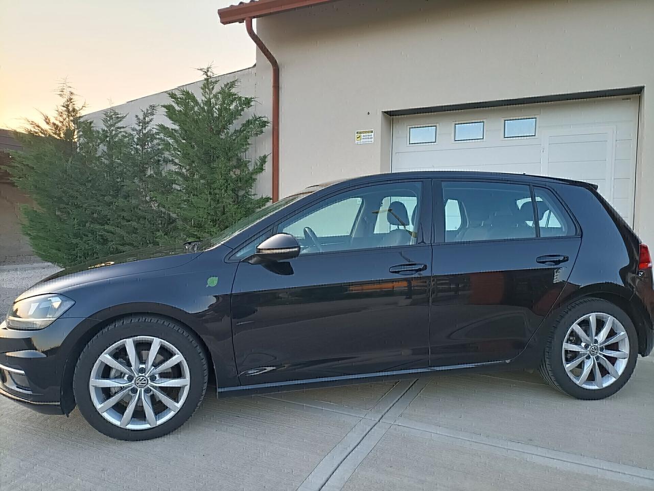 Volkswagen Golf 2.0 TDI DSG 5p. "VERA" Executive