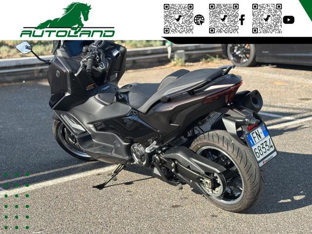 YAMAHA T Max 560 TECH MAX UNIPRO GARANZIA UFFICIALE