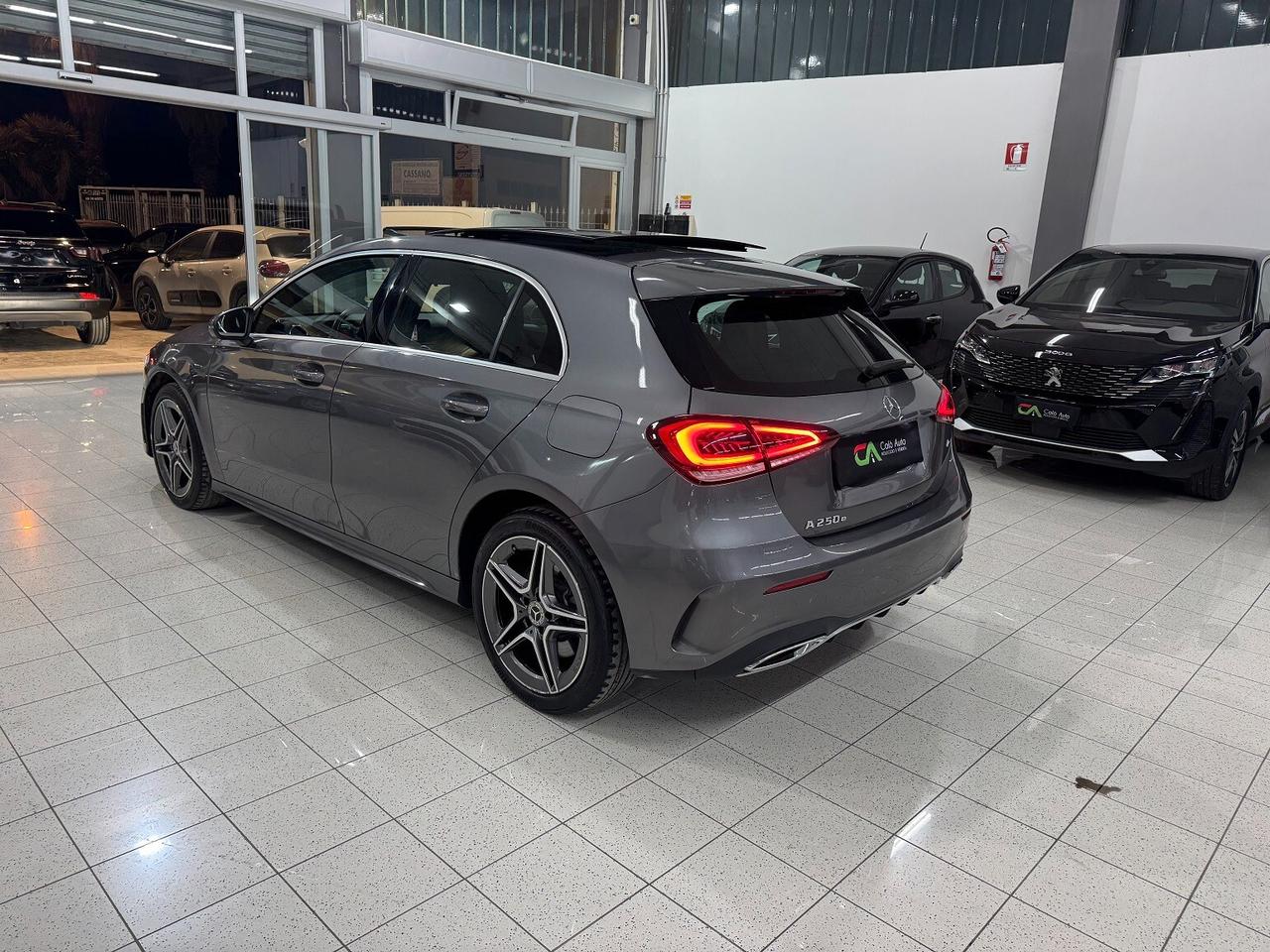 CLASSE A HYBRID Premium TETTO APRIBILE COME NUOVA