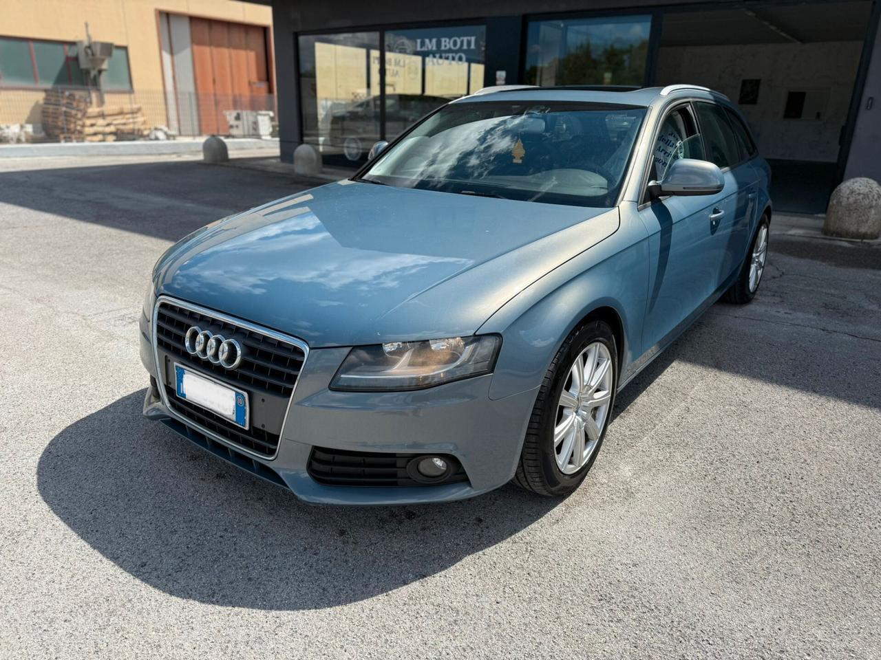 AUDI A4 2.0 TDI 2011 12 MESI DI GARANZIA