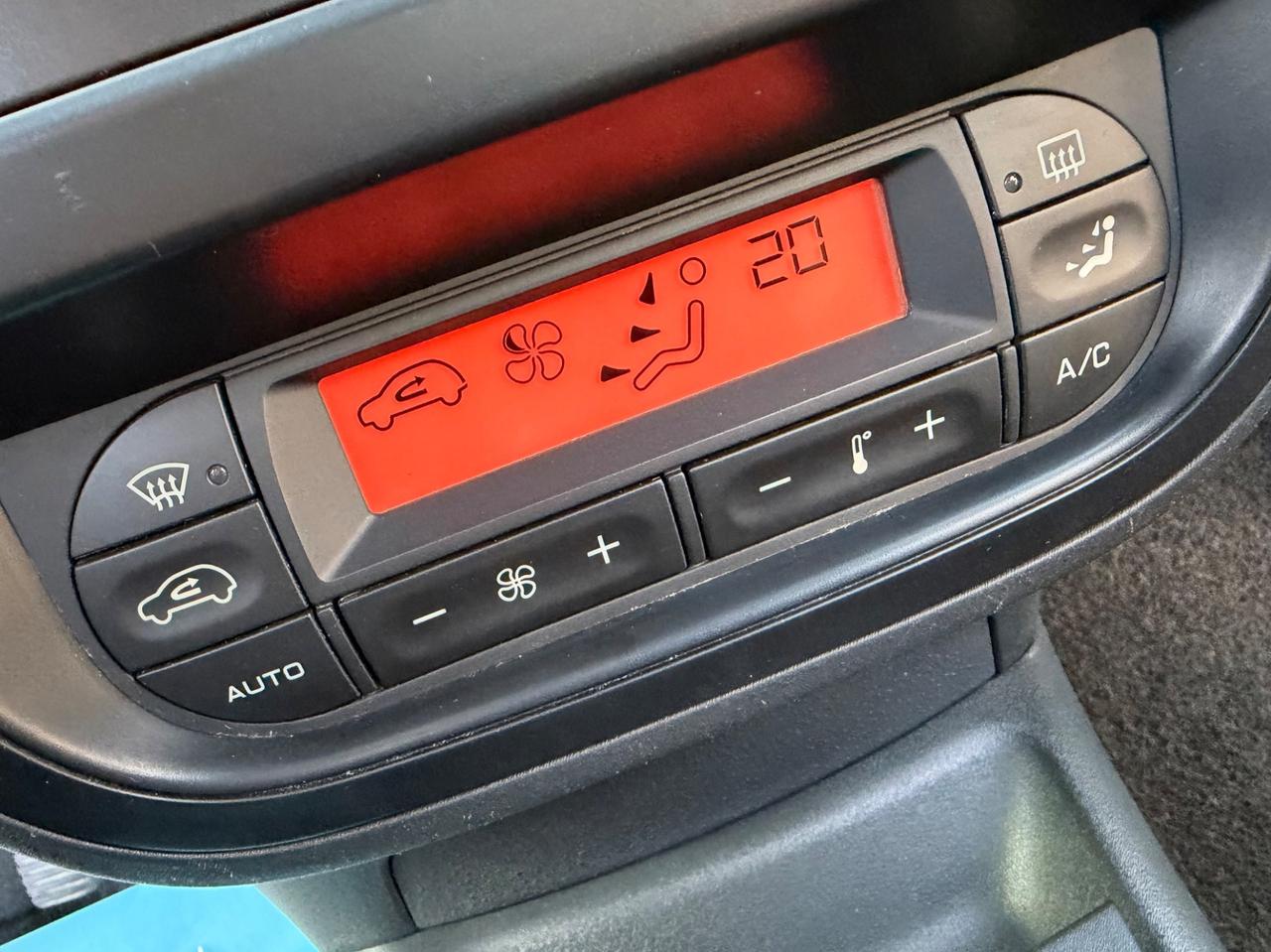 Citroen C3 1.4 HDi Exclusive - GARANZIA