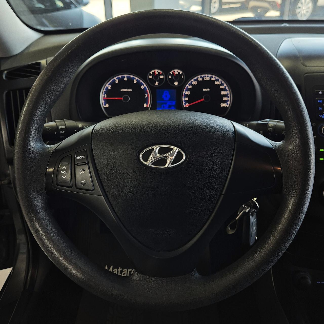 Hyundai i30 1.4 cc 109CV NEOPATENTATI Tagliandata Garanzia