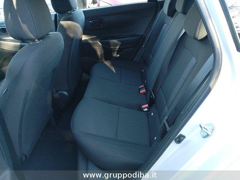 Hyundai i20 1.1 MPI MPI DOHC Petrol 5-speed M/T PE MY25 1.2 GPL MT CONNECTLINE GPL