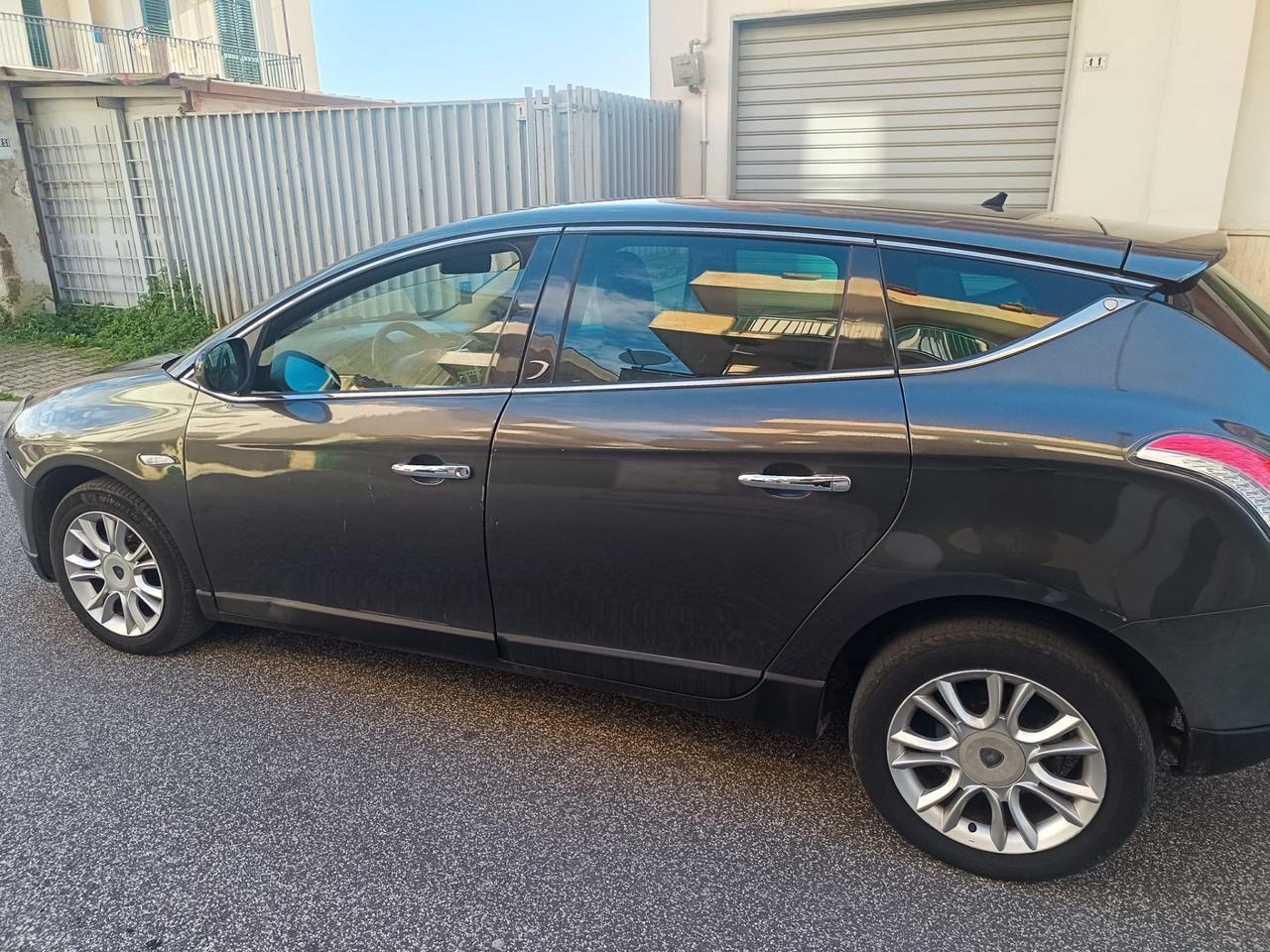 Lancia Delta 1.6 MJT DPF Platino