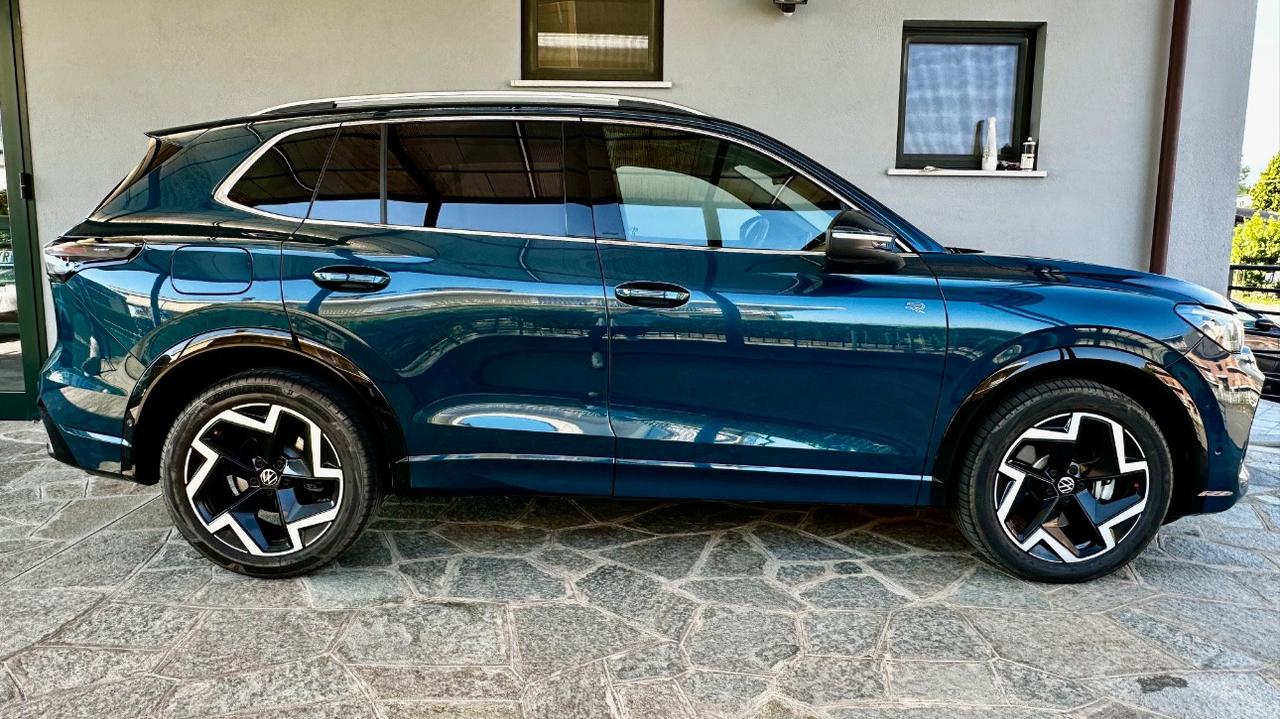 Volkswagen Tiguan 2.0 tdi R-Line Plus 150cv dsg