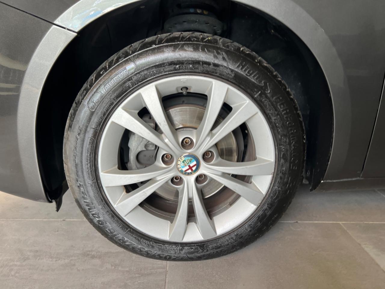 Alfa Romeo Giulietta 1.6 JTD 105 CV Distinctive 2013