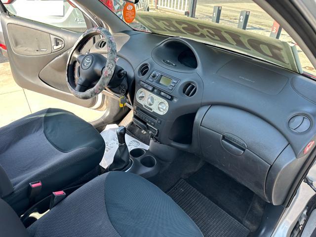 TOYOTA Yaris 1.4 tdi D-4D cat 3 porte Sol