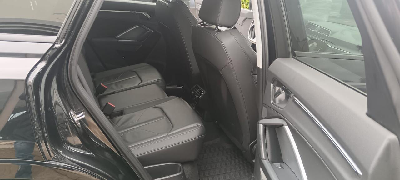 Audi Q3 35 TDI S tronic line edition