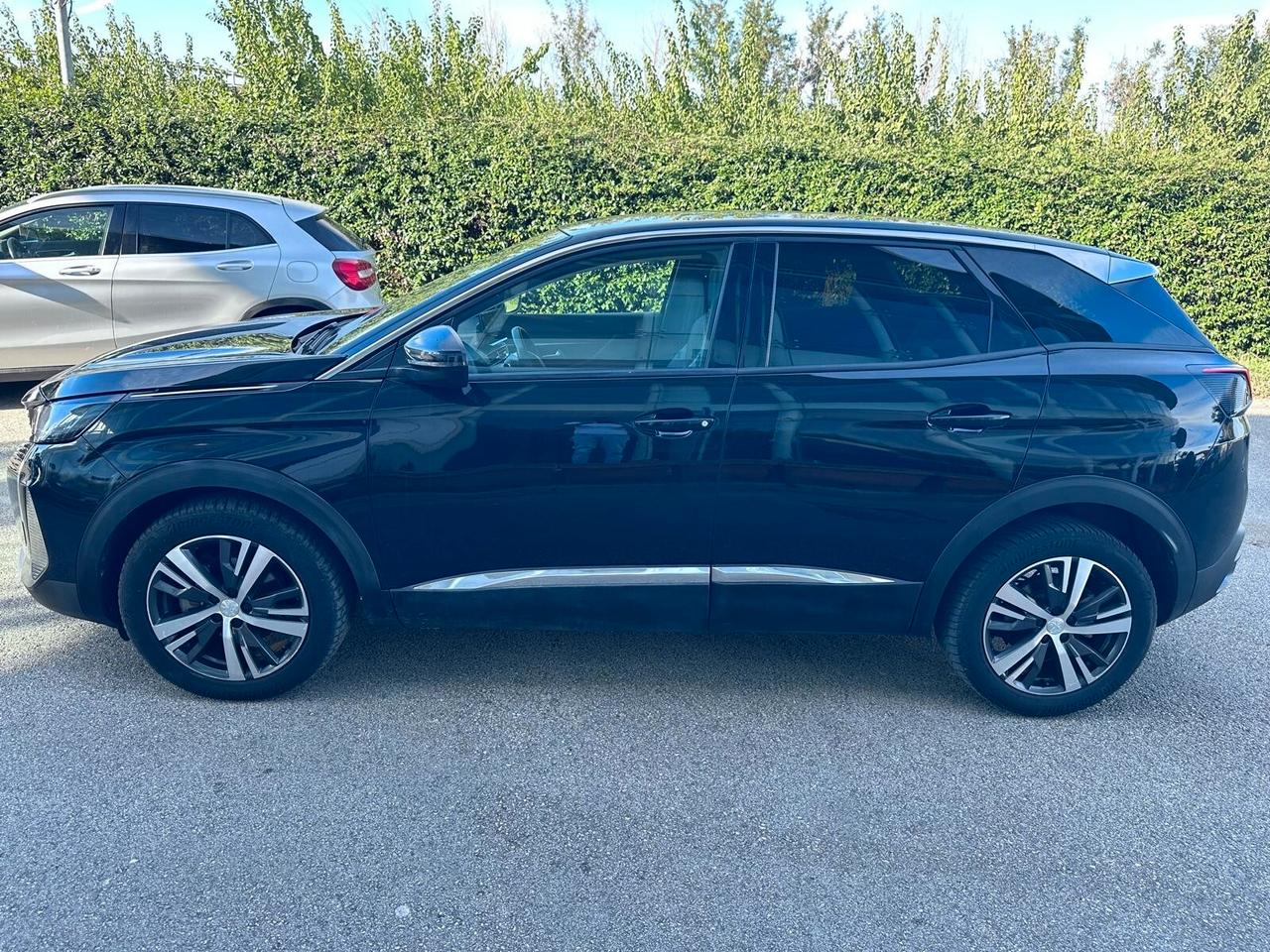 Peugeot 3008 BlueHDi 130 S&S EAT8 Active Pack