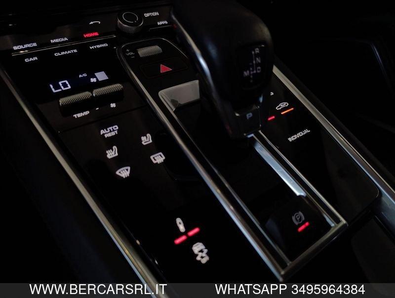 Porsche Panamera 2.9 4 E-Hybrid*TETTO*SEDILI RISCALDATI + VENTILATI*MATRIX*