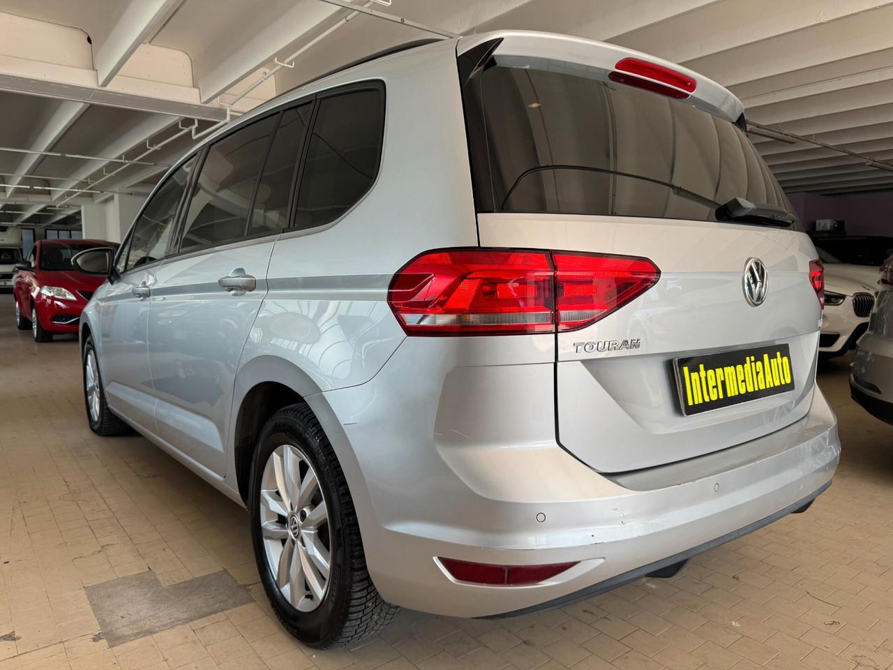 Volkswagen Touran 1.6 TDI Highline 7 Posti