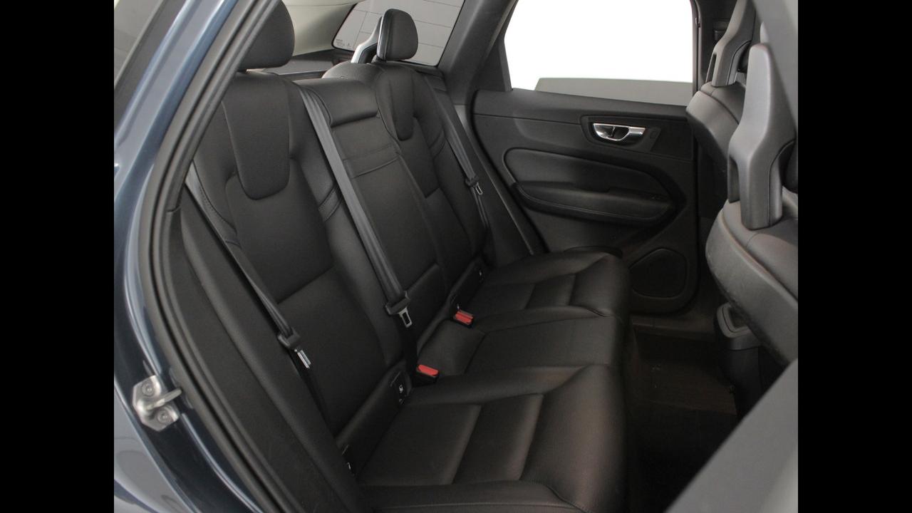 VOLVO XC60 II 2018 - XC60 2.0 d5 Inscription awd geartronic my18