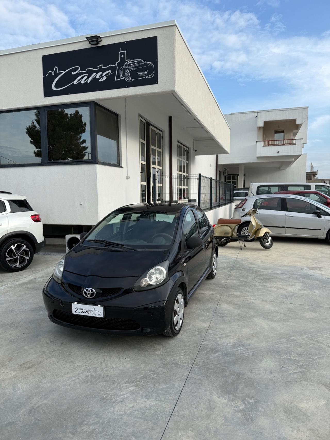 Toyota Aygo 1.0 12V VVT-i 5 porte Sol