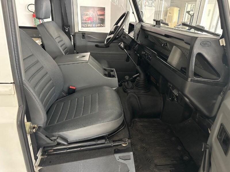LAND ROVER Defender Defender 90 2.5 Td5 Station...
