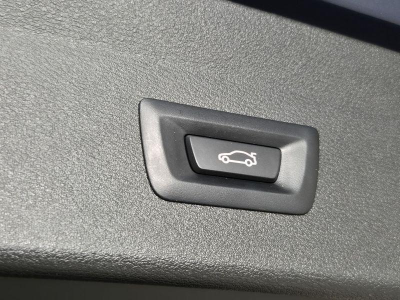 BMW X1 F48 2019 Benzina sdrive18i xLine 140cv auto