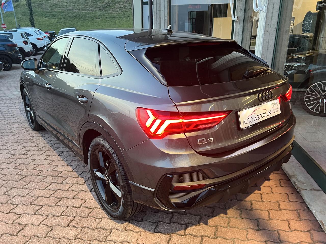 Audi Q3 Sportback 35 tdi s-tronic, S-line, 19", Look nero