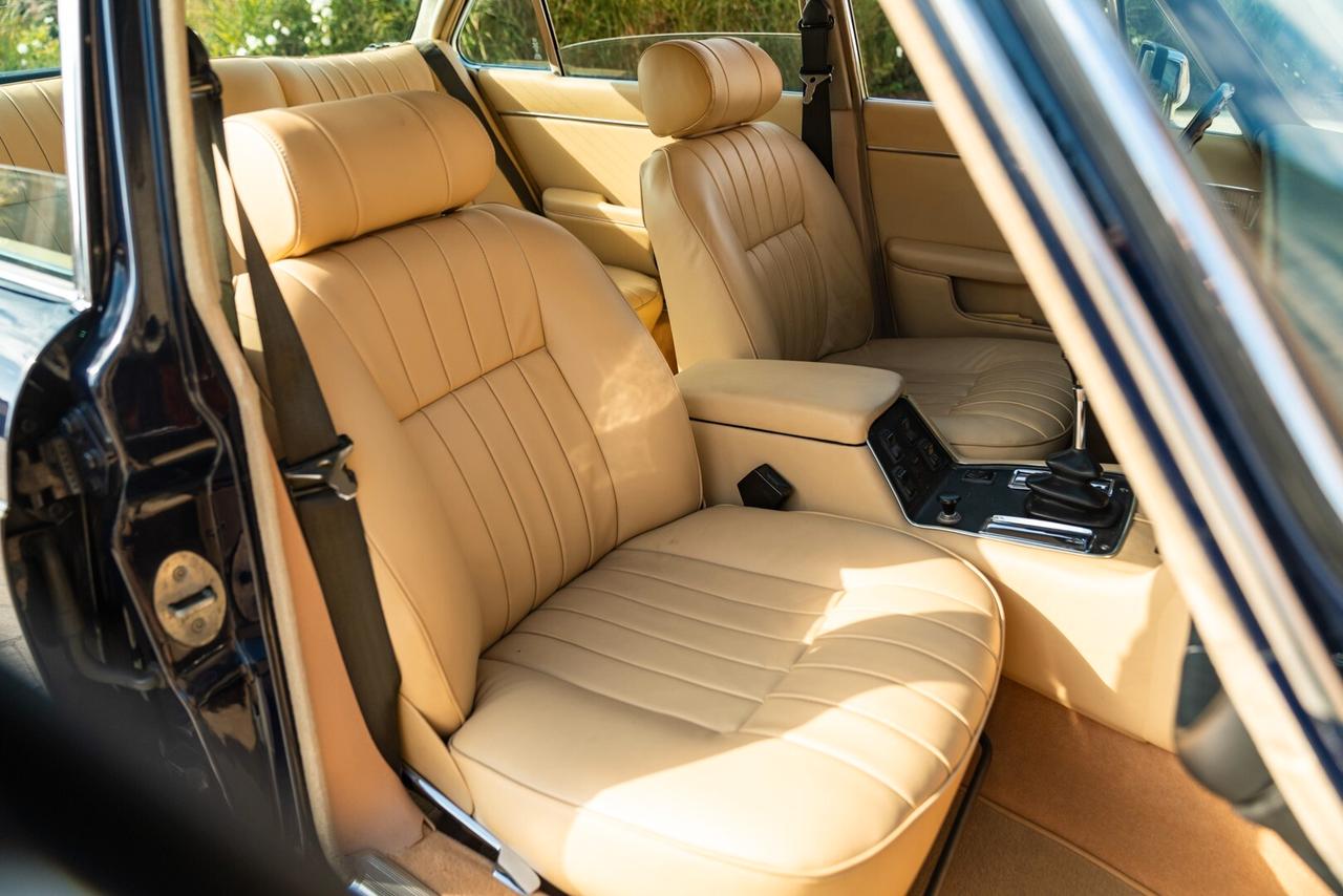 Jaguar XJ 4.2 - JAG00070