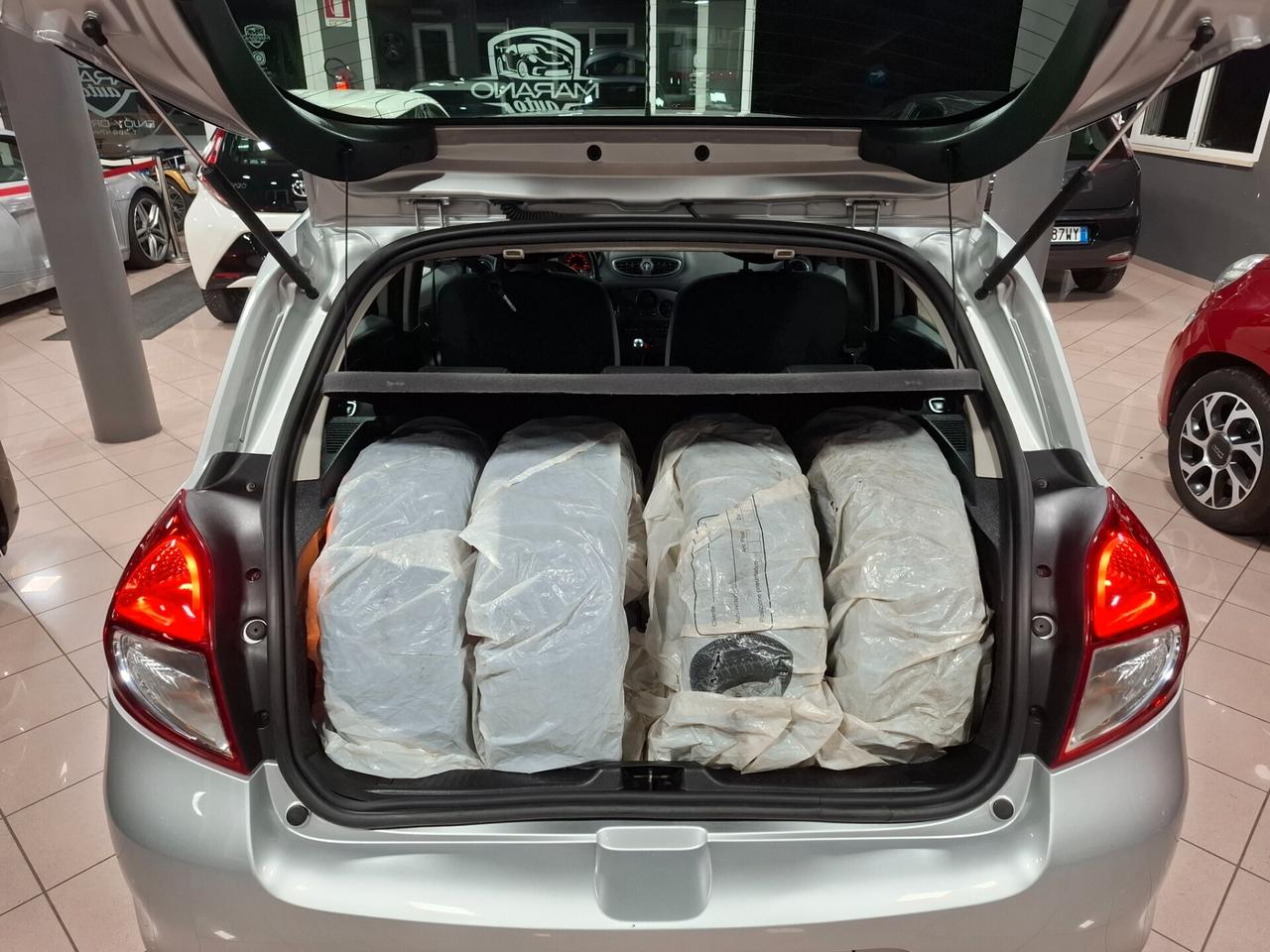 Renault Clio 1.2 benzina"20 TH" Neopatentato