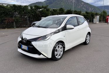TOYOTA Aygo 1.0 VVT-i 69 CV 5 porte x-clusiv MMT