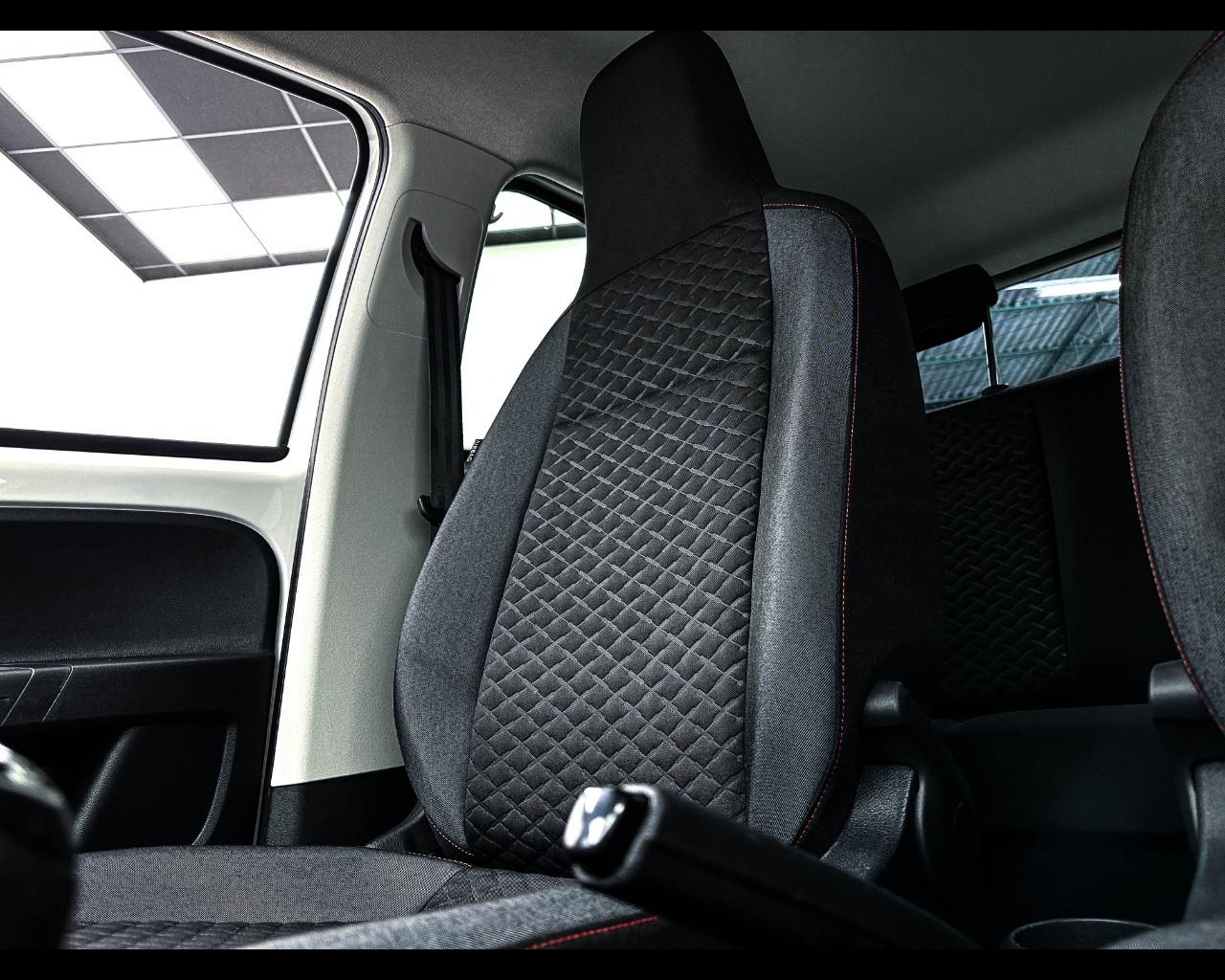 VOLKSWAGEN up! - 1.0 5p. move up! BlueMotion Technology