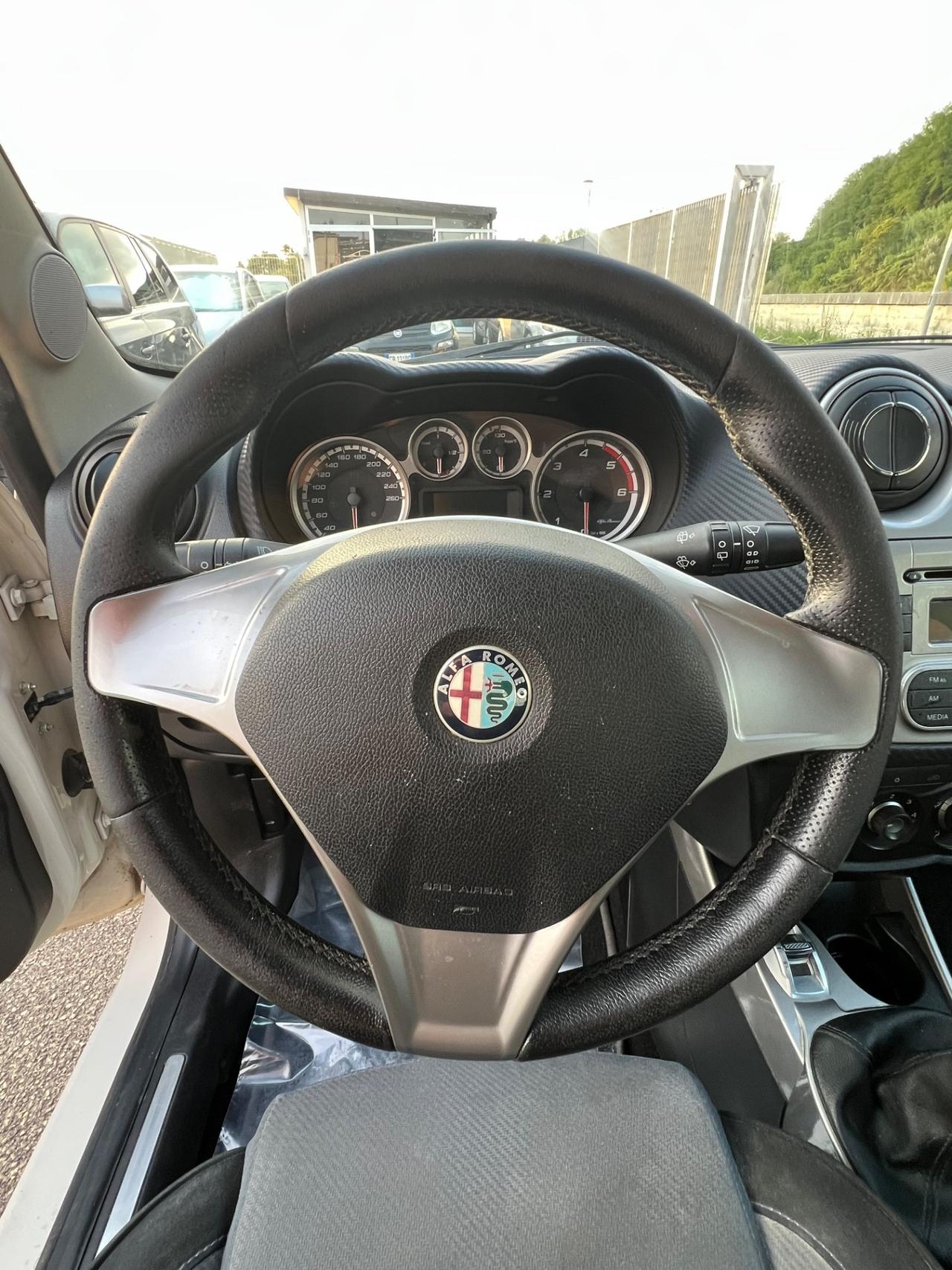 Alfa Romeo MiTo 1.3 JTDm 16V 90 CV Distinctive Sport Pack