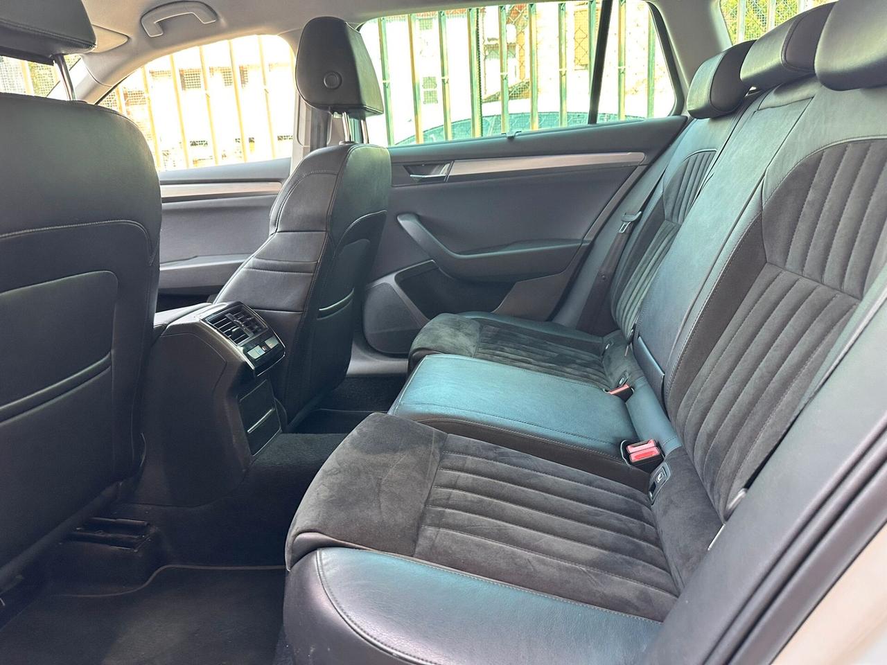 Skoda Superb 2.0 TDI DSG Ambition
