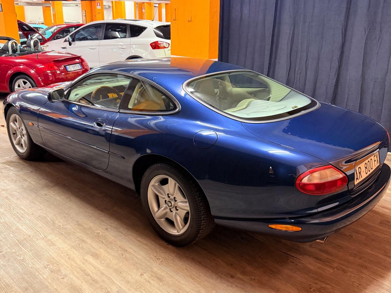 JAGUAR XK8 ISCRITTA ASI CON SOLI 78.430 KM IN CONDIZIONI DA VETRINA