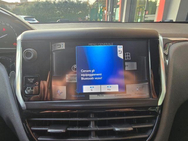 PEUGEOT 208 1.4 8V HDi 68CV 5 Porte Navigatore Sensori Parcheg