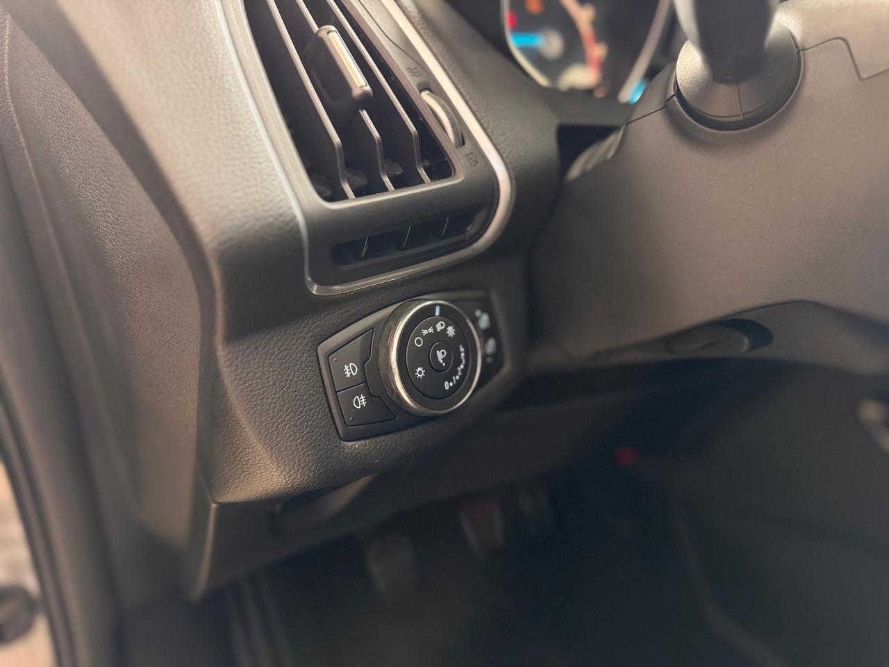 Ford B-Max 1.4 90 CV GPL Titanium