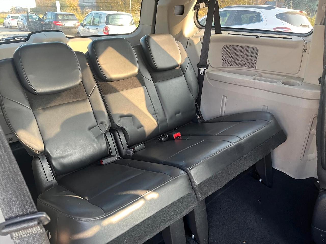 Chrysler Voyager Grand 2.8 CRD DPF Limited