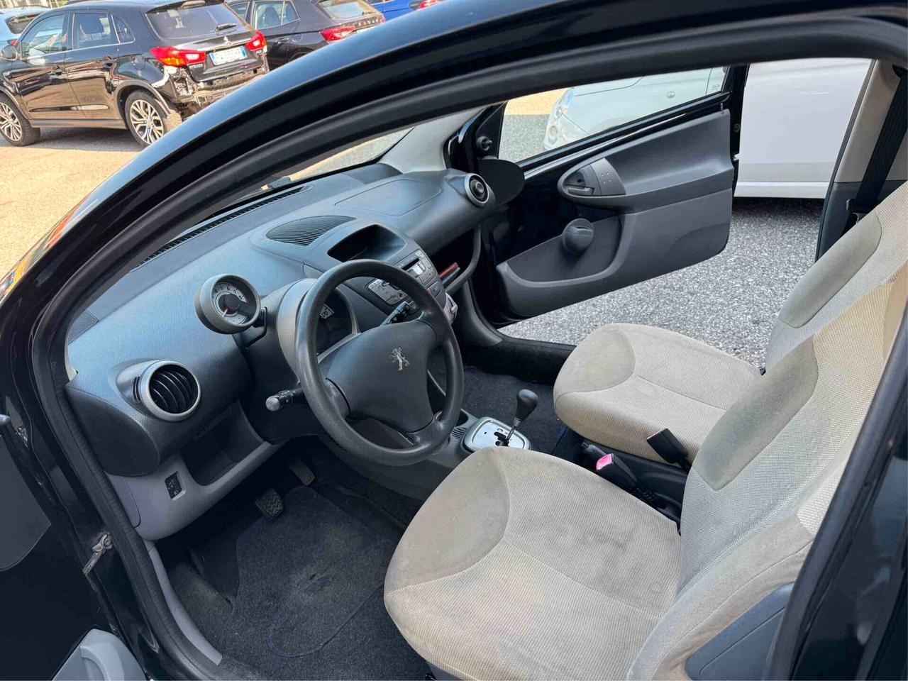 Peugeot 107 1.0 68CV 3p. Sweet Years 2Tronic